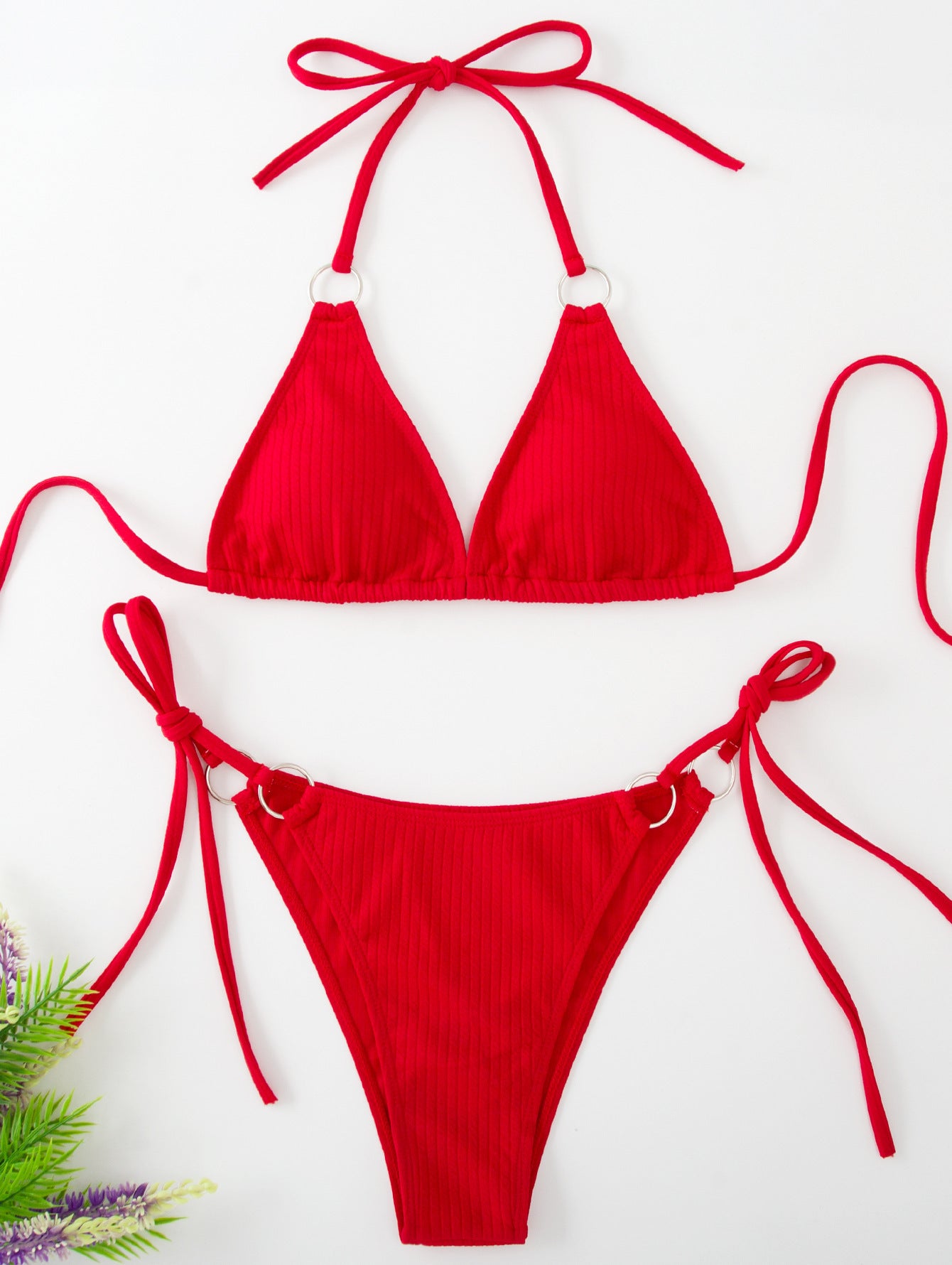 Conjunto de biquíni sexy de verão com amarração lateral e tanga estilo bandagem