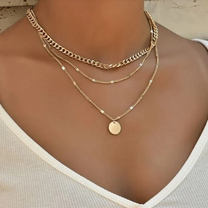 Collar multicapa con colgante para clavícula