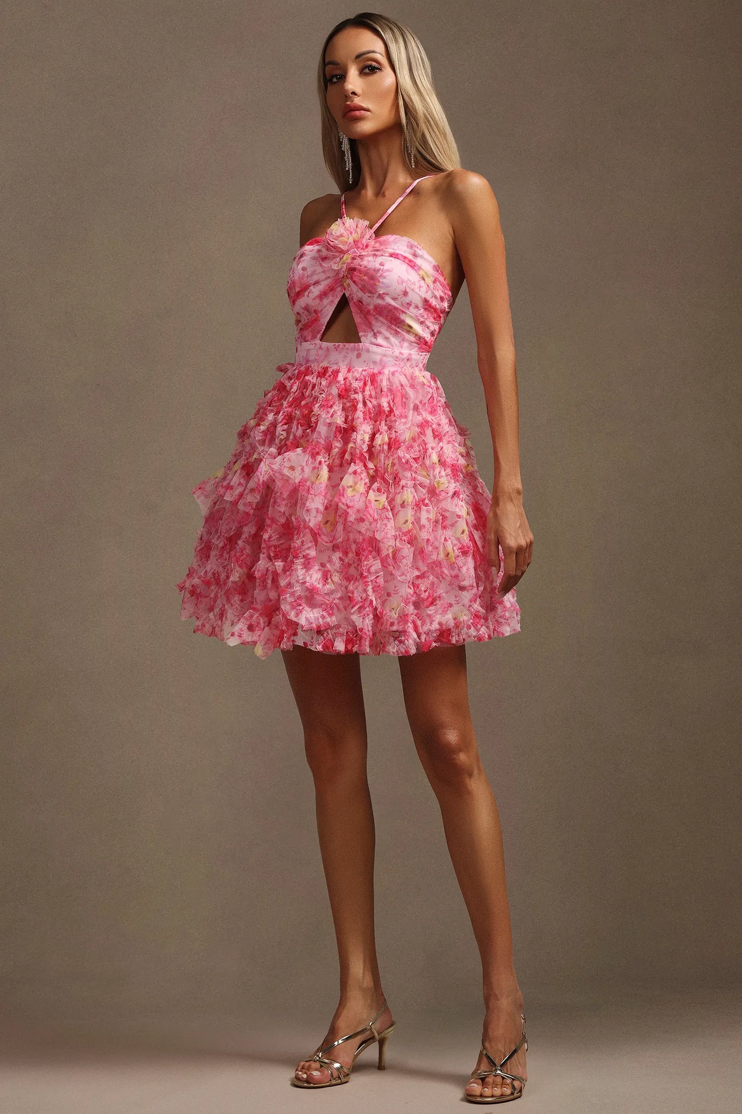 Chic Halter-neck Chiffon Mini Dress with Suspender Style