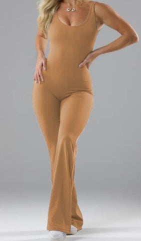 Macacão Slim Fit com Elevação do Quadril e Costas Sexy