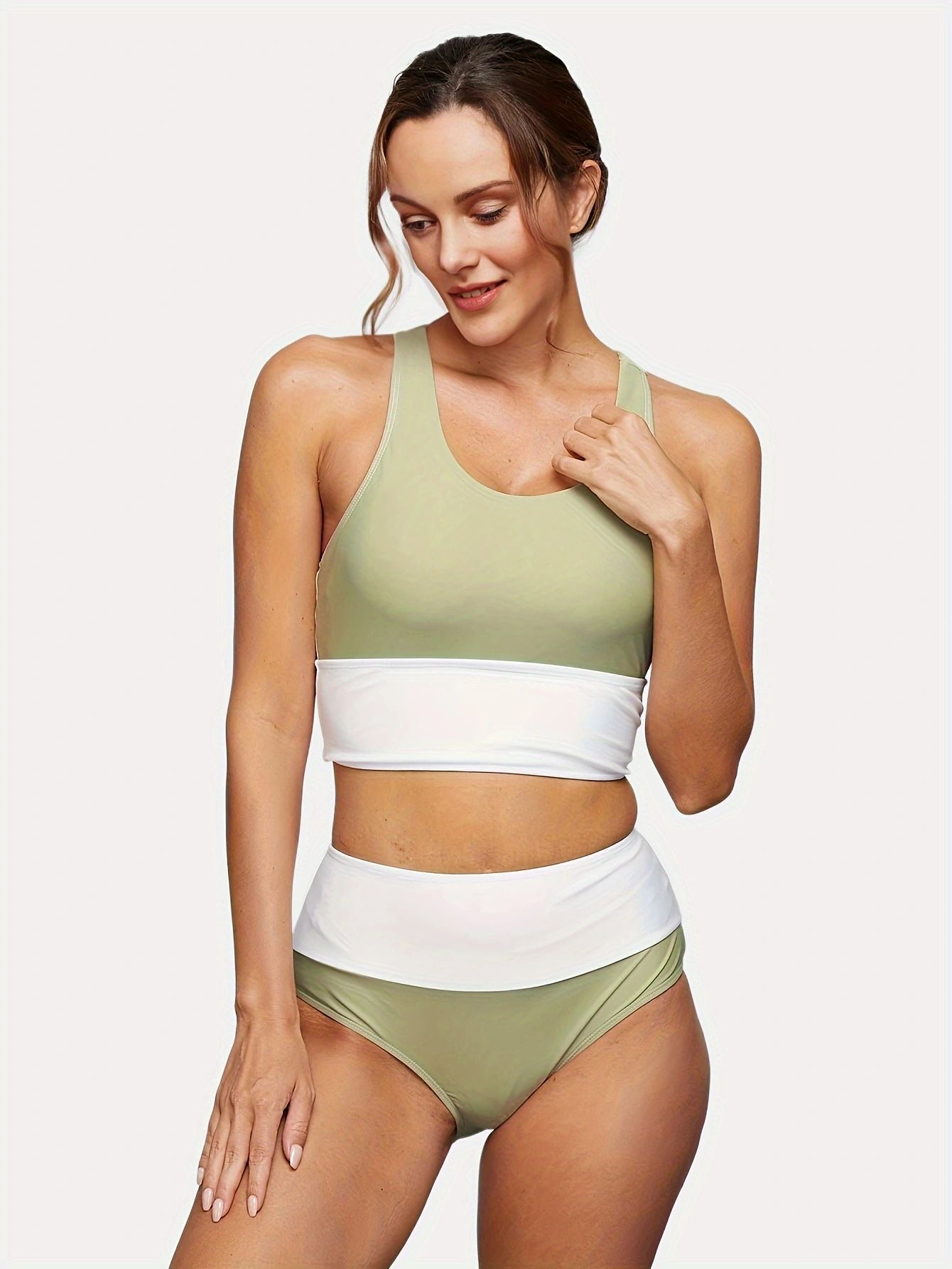 Maiô Plus Size com Fenda e Zíper Estampado