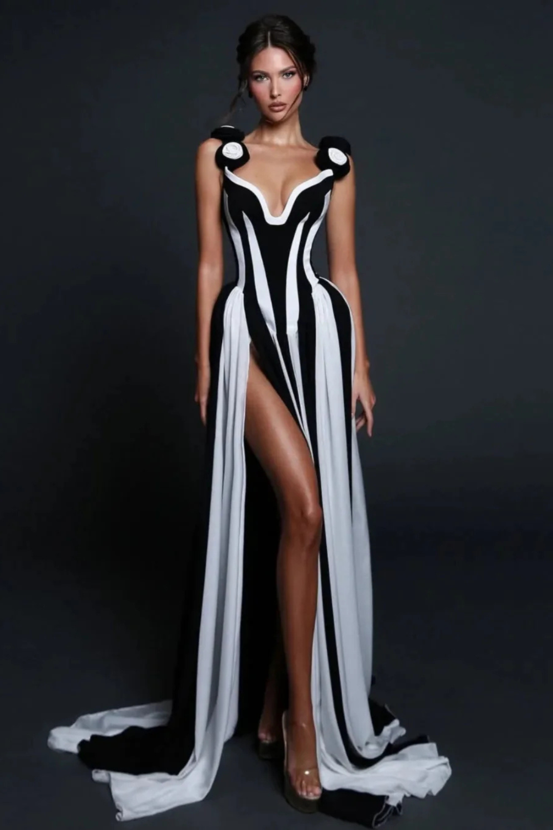 Sabra | Sleeveless V-Neck Flowers Bandage Maxi Dress